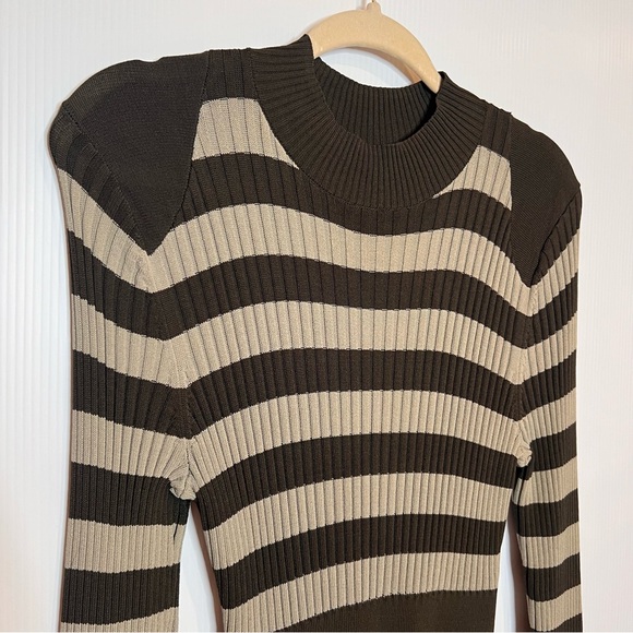 GABRIELLE UNION Striped Knit Sweater Midi Dress. Size Medium - Picture 4 of 6